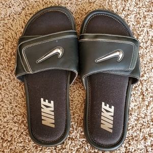 Men's Nike slides